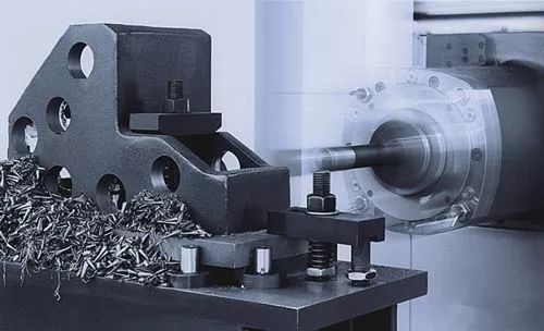 現(xiàn)實(shí)面前,國(guó)人沉默 制造業(yè)若想騰飛,這一行業(yè)必須改變